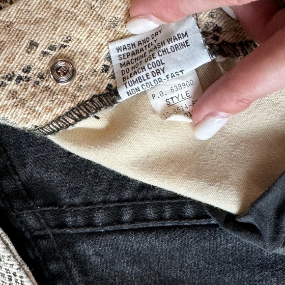 EUC VINTAGE 90s JORDACHE High Waisted Denim Shorts - Black & Snakeskin - Size 25 - Picture 7 of 9